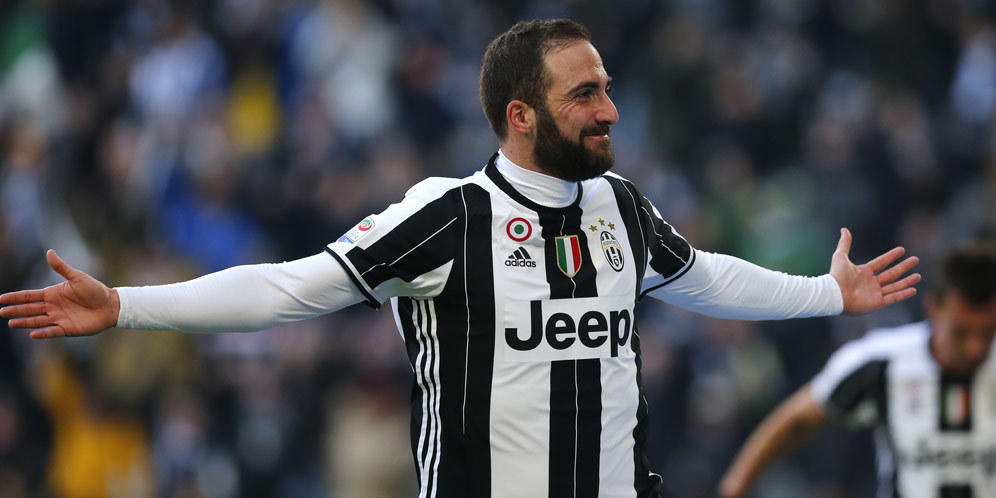 Higuain vs Lazio, Satu Sentuhan Satu Gol