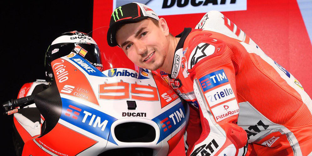 Lorenzo Akui Maklum Yamaha Harus 'Jaga' Rossi