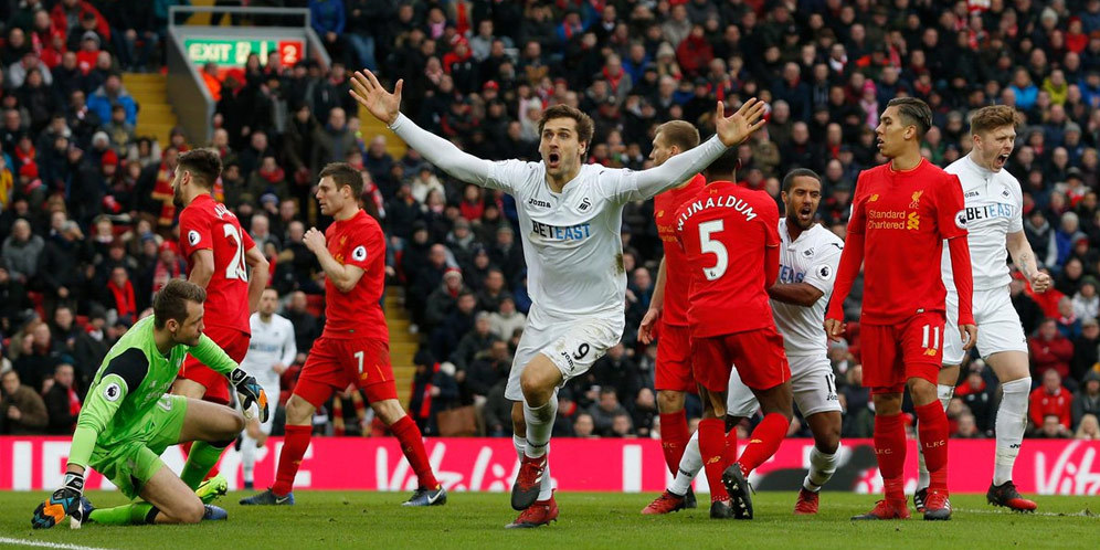 Hasil Pertandingan Liverpool vs Swansea City: Skor 2-3