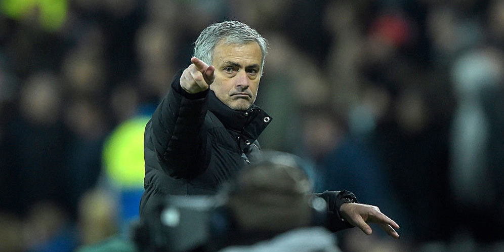 Mourinho Akan Turunkan Pemain Bintang di Semifinal EFL Cup