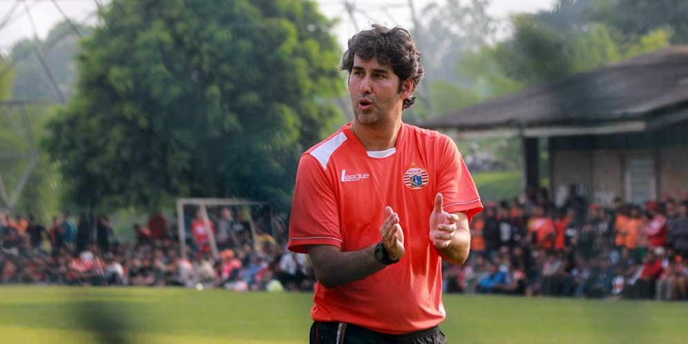 Pelatih Persija Berharap Regulasi Pembatasan Umur Di-pending