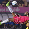 Eks Bomber Liverpool Cetak Gol Salto Gila di Thailand Eks Bomber Liverpool Cetak Gol Salto Gila di Thailand