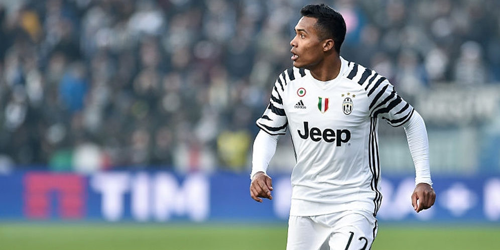 Alex Sandro: Lawan Barca Seperti Dapat Hadiah