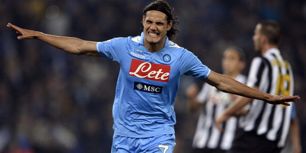 Flashback: Cavani & Hamsik Tumbangkan Juve di Final 2012