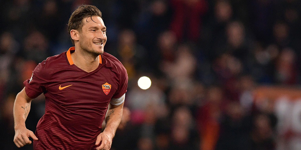 Belum Ingin Pensiun, Totti siap ke Amerika Serikat