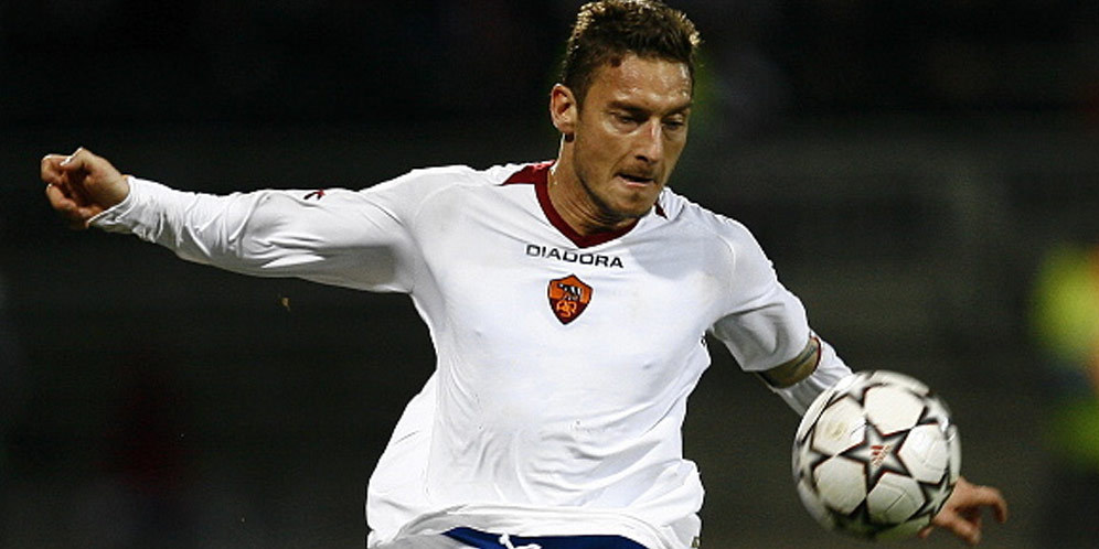 Memori Indah Totti dan Roma di Lyon