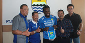 Essien Bukan Pemain Terakhir Yang Didatangkan Persib Essien Bukan Pemain Terakhir Yang Didatangkan Persib