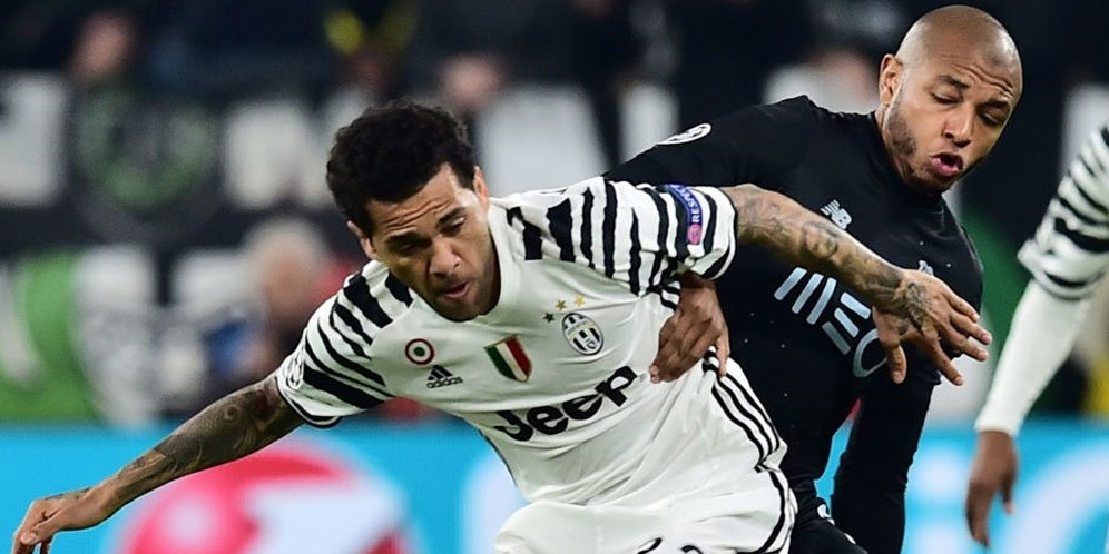 Performa Spektakuler Dani Alves