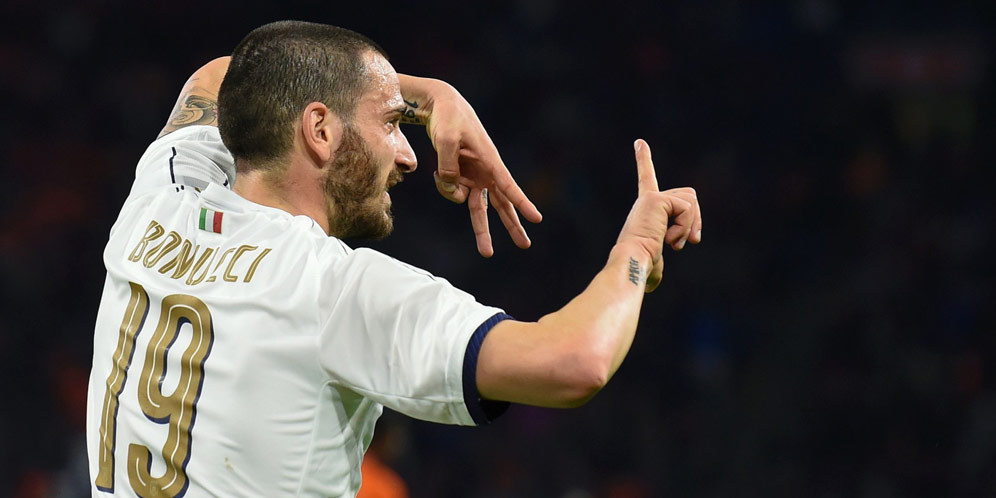 Corner Untuk Azzurri, Awas Ada Bonucci