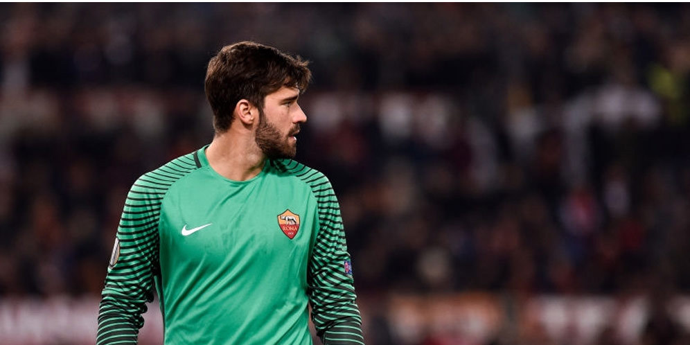 Termasuk Barca, Tiga Klub Inginkan Jasa Alisson Becker