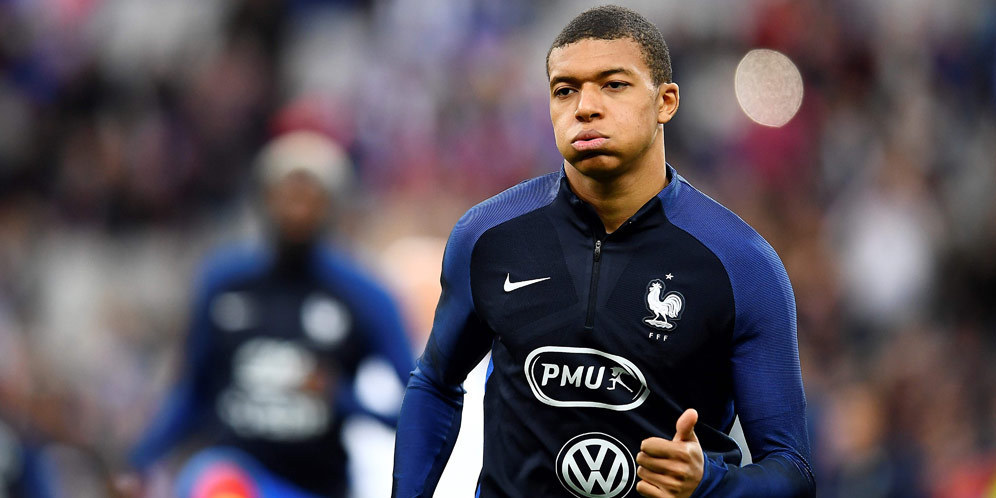 Deschamps Sarankan Mbappe Bertahan di Monaco