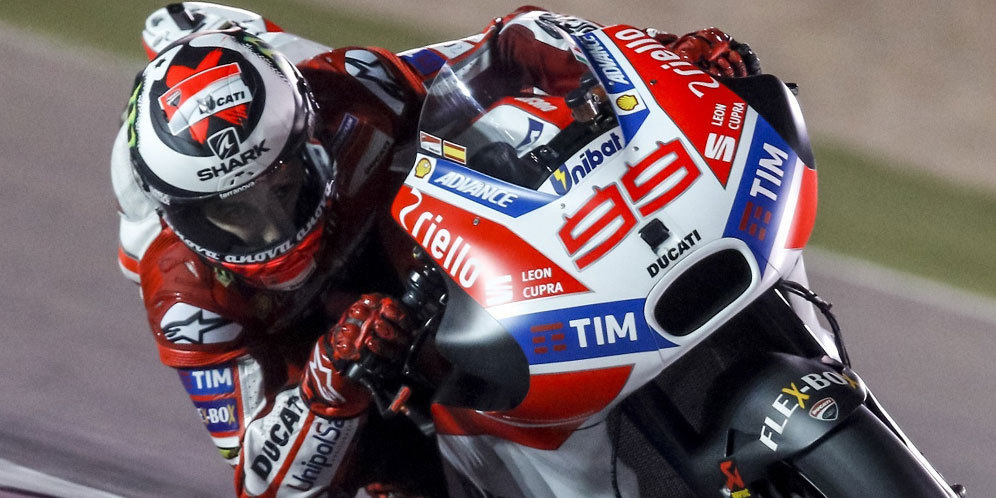 Lorenzo Yakin Rebut Pole, Menang Masih Tanda Tanya