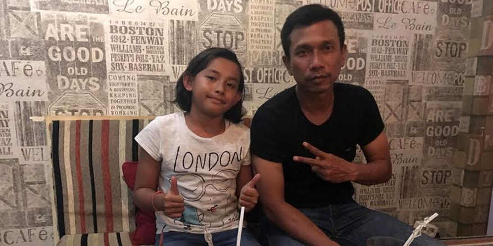 Antar Anak Sekolah dan Main Burung Jadi Kesibukan Baru Widodo