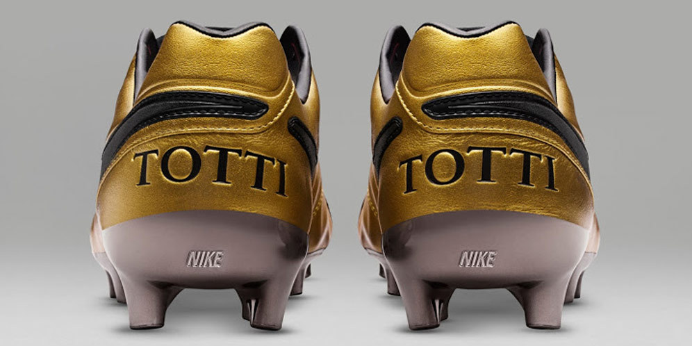 Sepatu Emas, Tribute 25 Tahun Totti di Roma