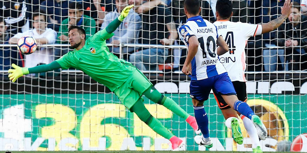 Diego Alves Sudah Mentahkan 21 Penalti di La Liga