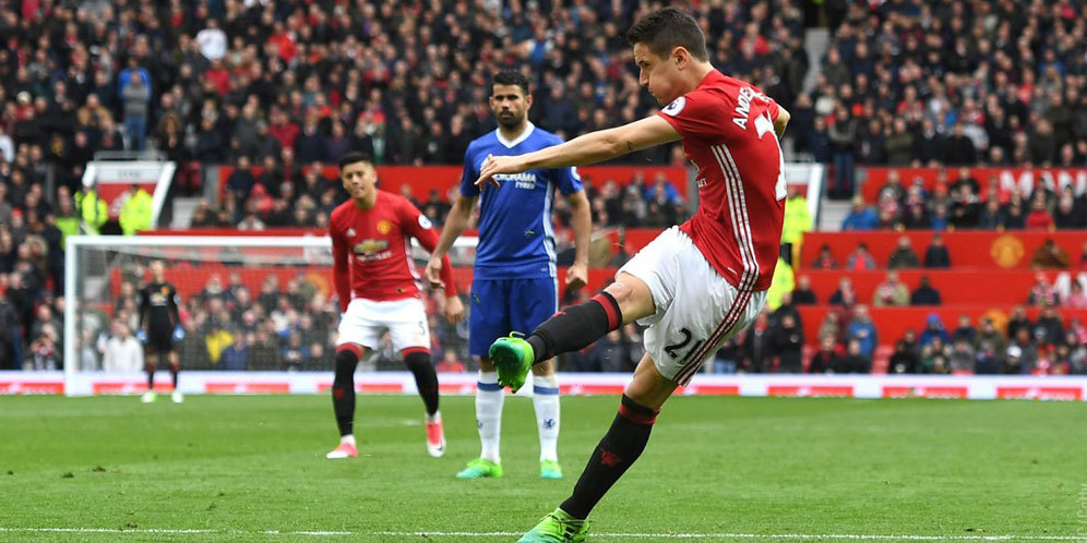 Herrera Bersikeras Tak Handball di Proses Gol Rashford