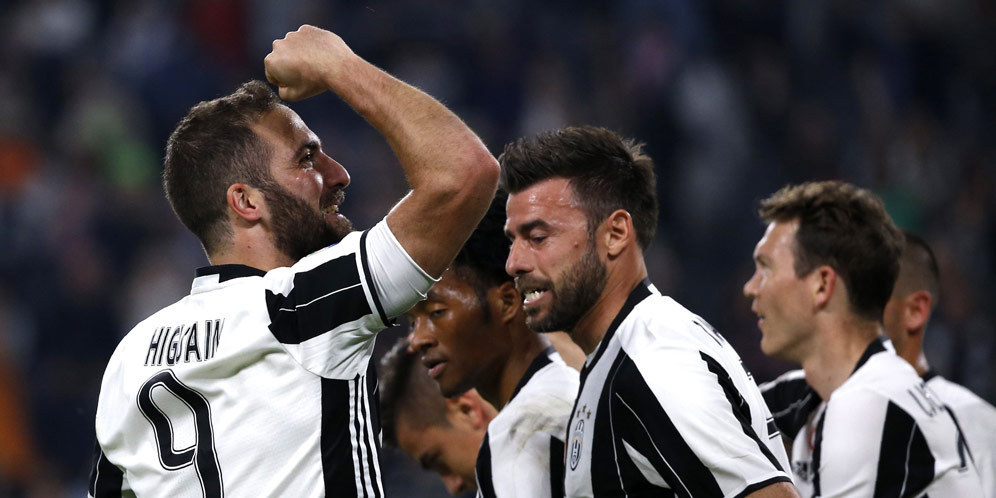 Higuain: Barcelona Respek Pada Juventus