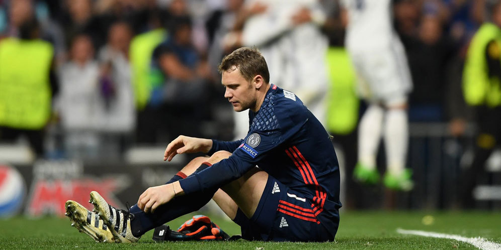 Neuer Pulang dari Bernabeu dengan Kaki Patah