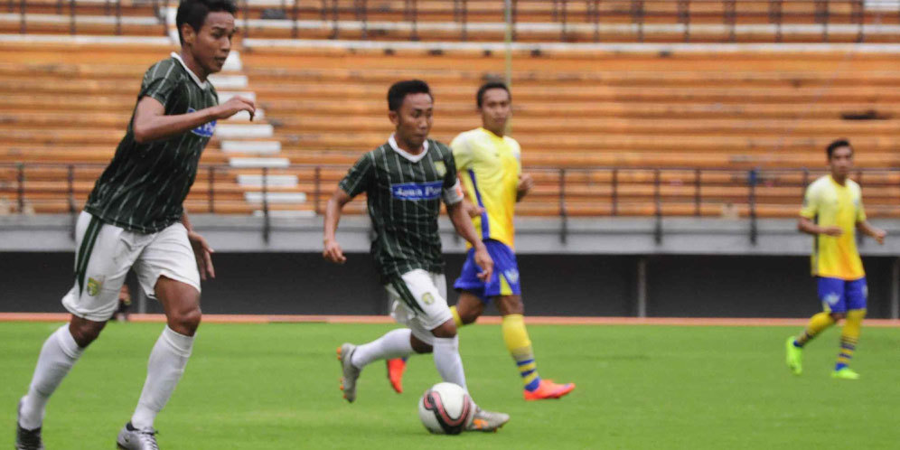 Persebaya Surabaya Permalukan Gresik United