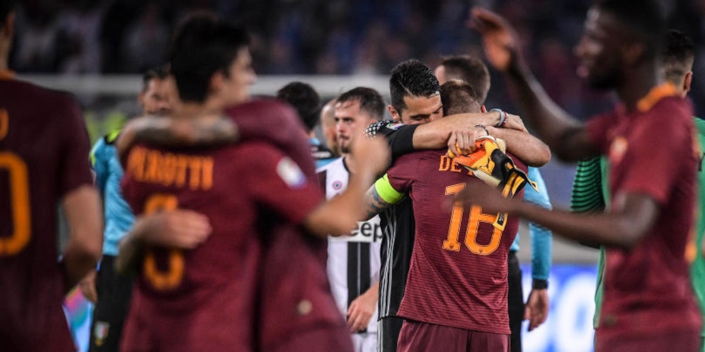 'Hattrick' De Rossi dan Laga ke-450 Buffon