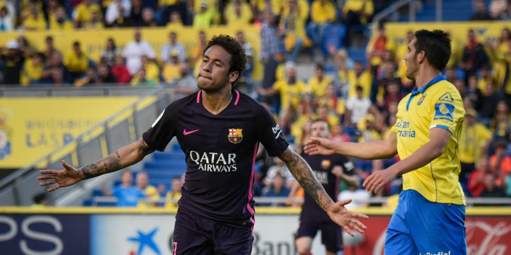 Hattrick Tandang Perdana Neymar