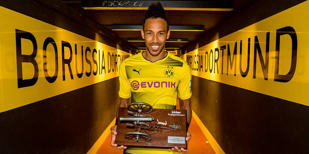 31 Gol Aubameyang Top Scorer Bundesliga 2016/17