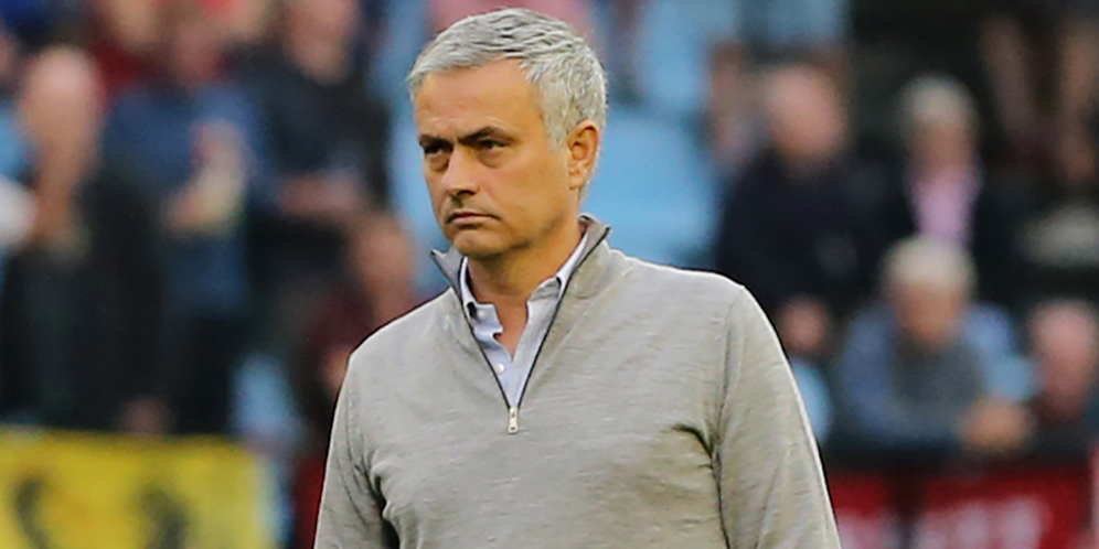 Mourinho Gelar Konferensi Pers Tercepat Sepanjang Sejarah!