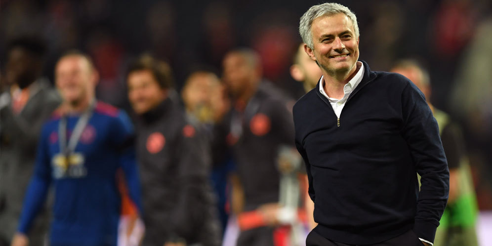 Kalahkan Ajax, Mourinho Sanjung Kolektivitas MU