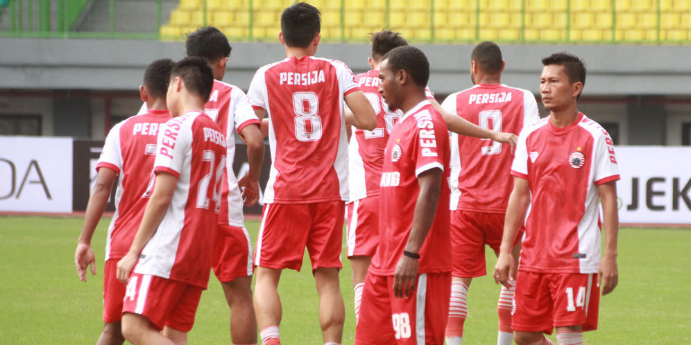 Persija Berburu Angka di Tengah Badai Cedera