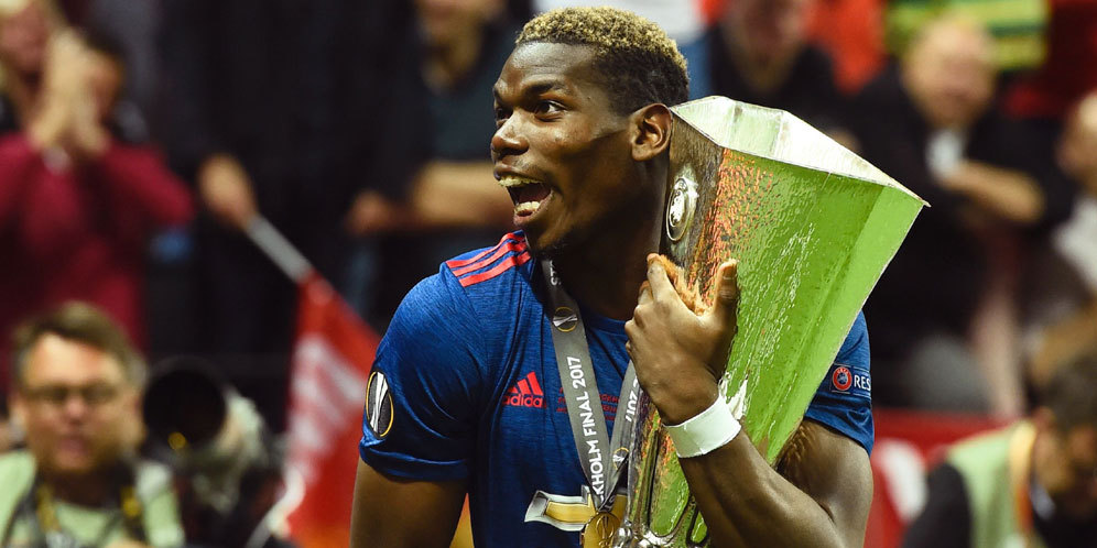 Usai MU Juara Liga Europa, Pogba Jalani Ibadah Umrah