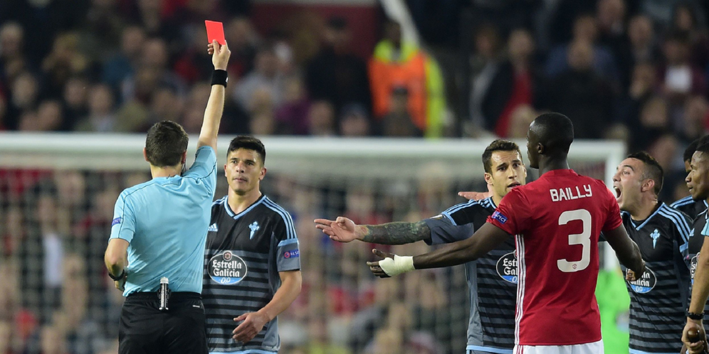 Video: Bentrok Massal Pemain MU dan Celta, Wasit Usir Dua Pemain