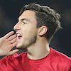 Bahagia di MU, Darmian Bantah Akan Hengkang