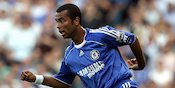 Ashley Cole Susul Chelsea ke Jepang, Ada Urusan Apa? Ashley Cole Susul Chelsea ke Jepang, Ada Urusan Apa?