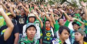 Bonek Kecewa Laga Tunda Persebaya Digelar Tanpa Penonton Bonek Kecewa Laga Tunda Persebaya Digelar Tanpa Penonton