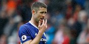 'Cahill Tak Layak Dapat Medali Juara EPL'
