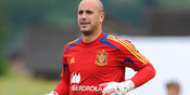 Reina Menolak Pensiun dari Timnas Spanyol