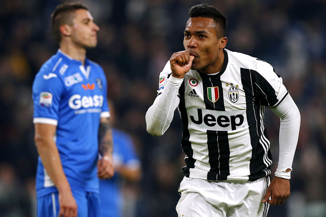 Alex Sandro dan Lima Gelar Scudetto Juventus