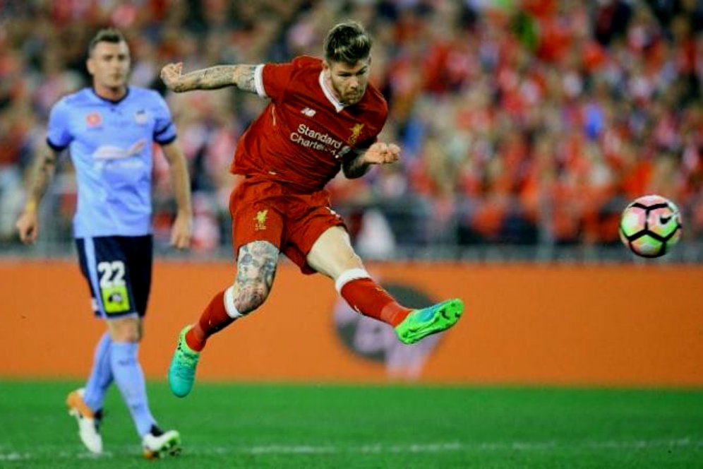 Liverpool Tolak Tawaran Napoli Untuk Moreno