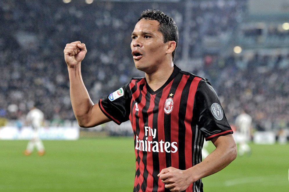 Bacca Girang Montella Dipecat?