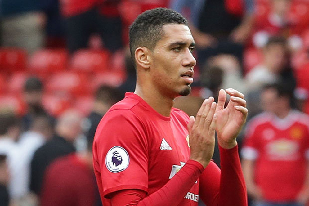 Smalling Mengaku Beruntung Bisa Main Bareng Kane dan Lukaku