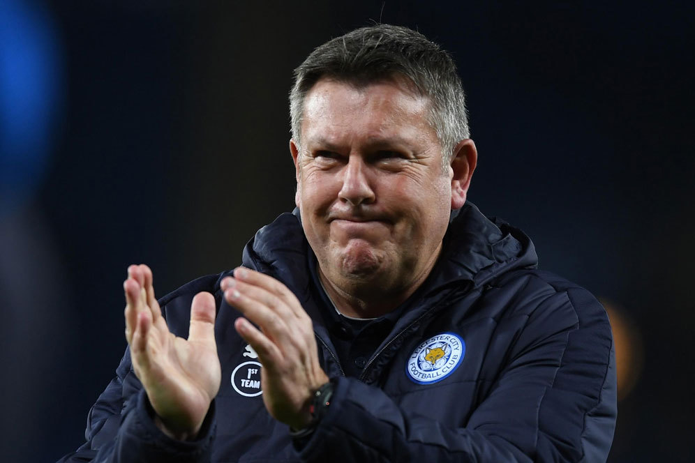 Leicester Resmi Pecat Shakespeare