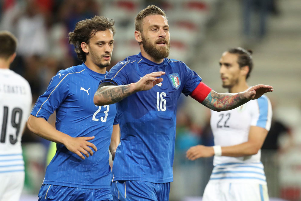 Hasil Pertandingan Italia vs Uruguay: Skor 3-0