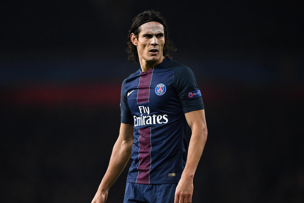 Cavani Belum Berniat Tinggalkan PSG