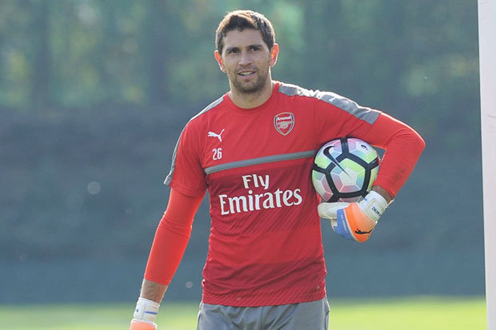 Martinez ke Valencia, Arsenal Terancam Krisis Kiper