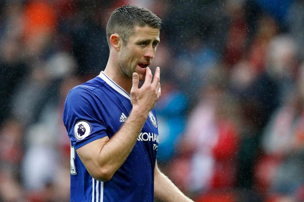 'Cahill Tak Layak Dapat Medali Juara EPL'