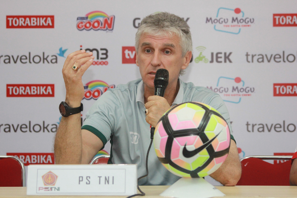 Besok Pagi, Ivan Kolev Bertemu Simon McMenemey Bahas Tiga Pemain Timnas Indonesia