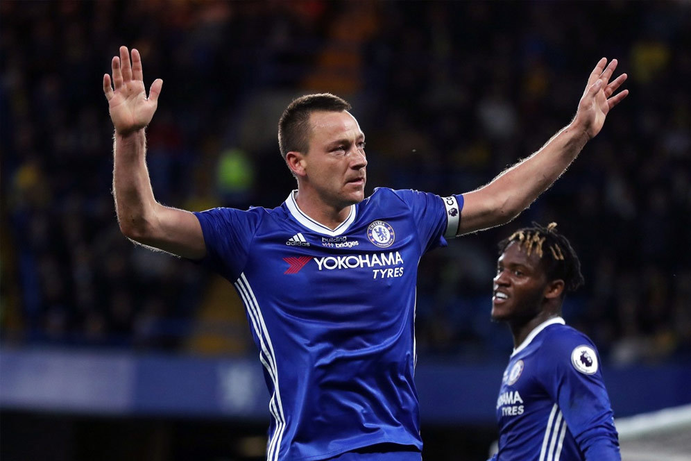 Shaka Hislop Tak Percaya John Terry Mau Main di Aston Villa