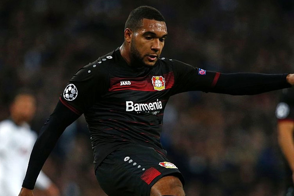 Saling Sikut, Jonathan Tah Masuk Bidikan 3 Klub Premier League