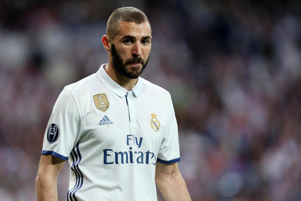 Benzema Incar Lebih Banyak Trofi di Madrid