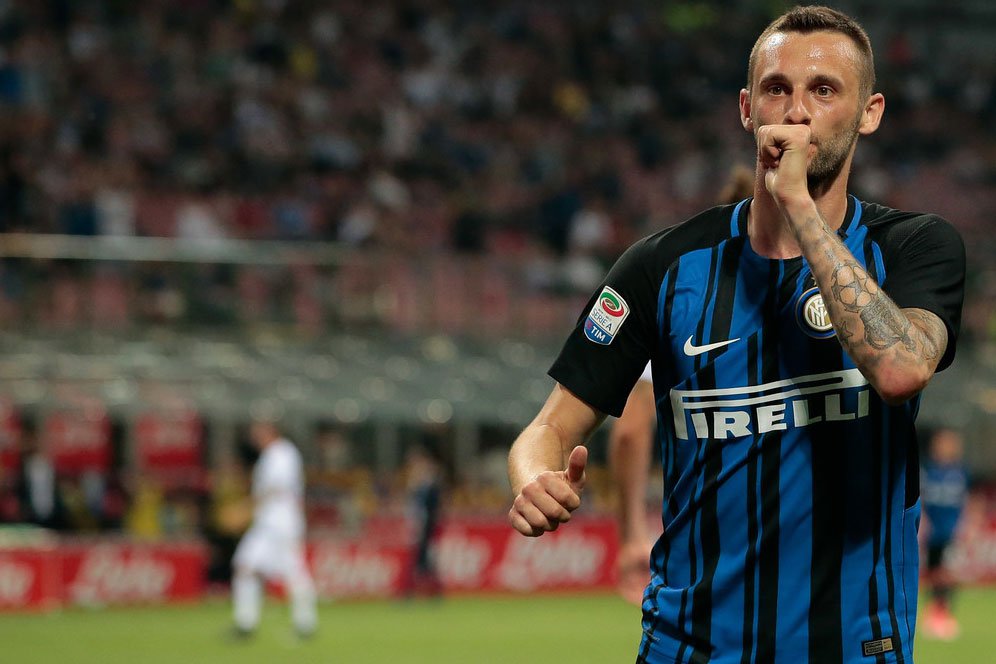 Berburu Gelandang Baru, Liverpool Lirik Brozovic